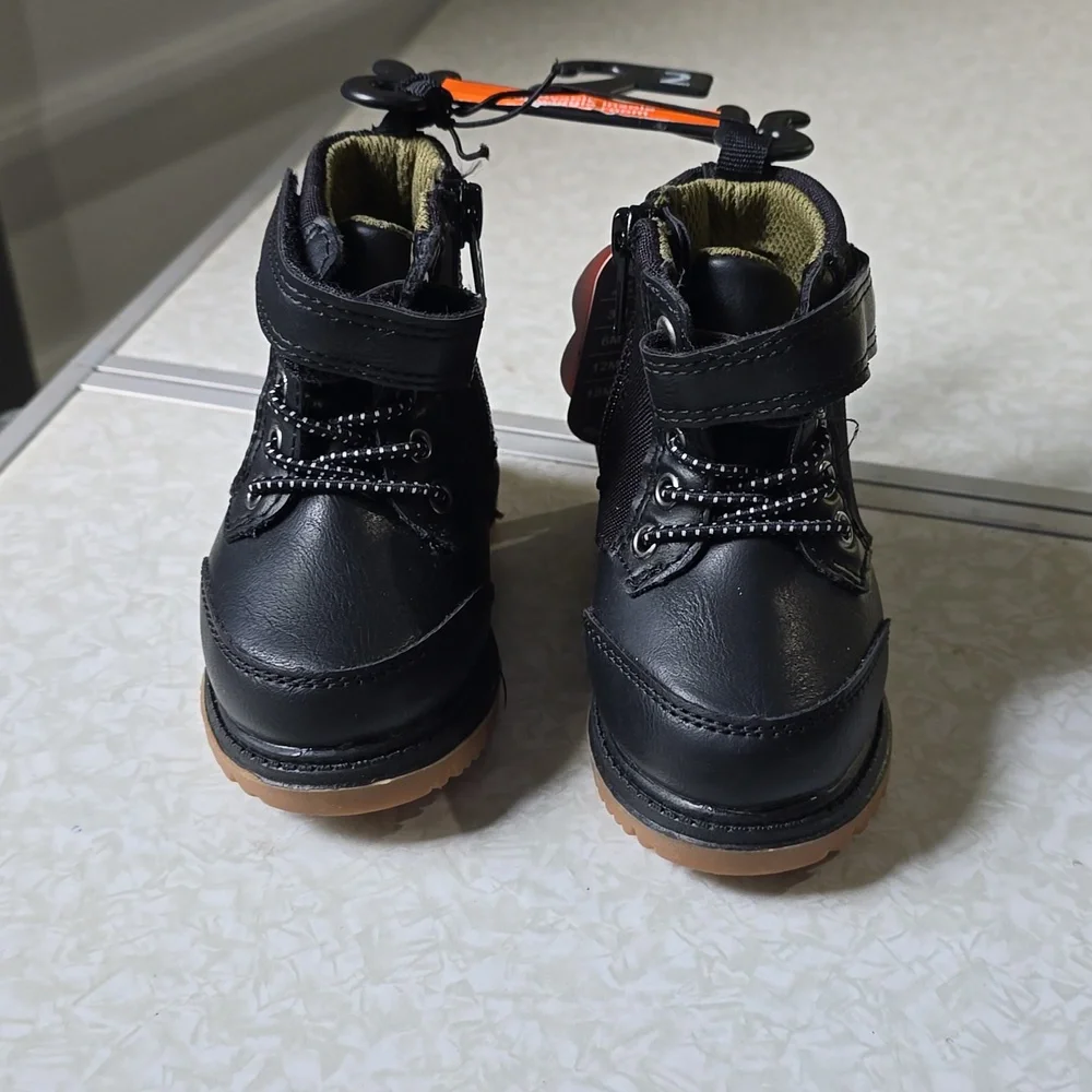 Combat Baby‎ Boy Boots shoes easy on/off Black Size 2